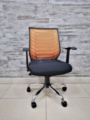 Кресло Barneo K-138 для персонала (черная ткань оранжевая сетка) в Озёрске - ozyorsk.mebel-74.com | фото