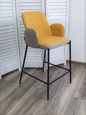 Полубарный стул NYX (H=65cm) VF106 желтый / VF120 серый М-City в Озёрске - ozyorsk.mebel-74.com | фото