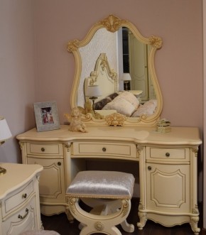 Туалетный стол + Зеркало Мона Лиза (крем) в Озёрске - ozyorsk.mebel-74.com | фото